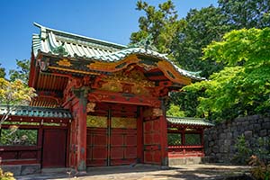 将軍霊廟勅額門